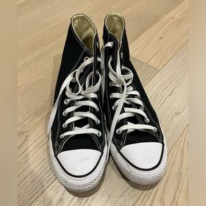 Chuck Taylor All Star Canvas / Black / Men’s Size 11 / Used